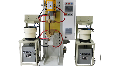 汽車行業在凸焊螺母時為何要使用螺母自動輸送機