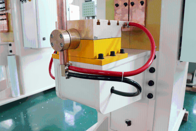 電阻焊機(jī)焊接平臺(tái)水路