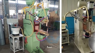 青島焊本為客戶現(xiàn)場(chǎng)調(diào)試點(diǎn)焊機(jī)和螺母輸送機(jī)